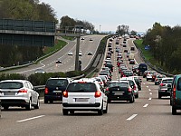 Tödliche Falle Stauende - Neue Digitalradio-Dienste sollen die Risiken künftig minimieren