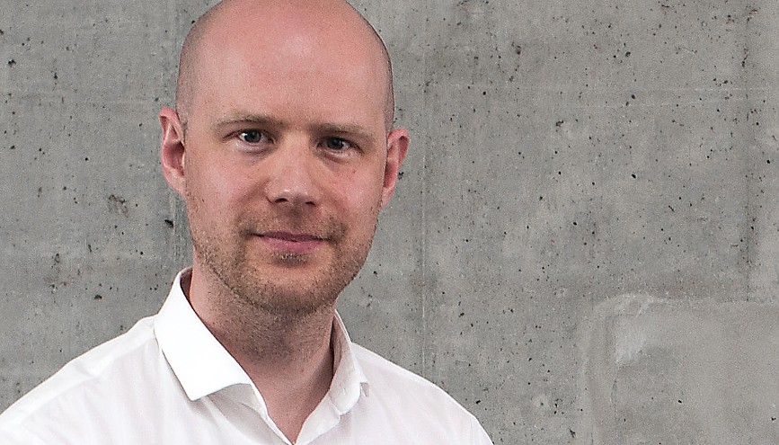 Prof. Dr. Lorenz Pöllmann - Professor für Medien- und Eventmanagement an der HMKW - Hochschule für Medien, Kommunikation und Wirtschaft, Berlin Prof. Dr. Lorenz Pöllmann - Professor für Medien- und Eventmanagement an der HMKW - Hochschule für Medien, Kommunikation und Wirtschaft, Berlin