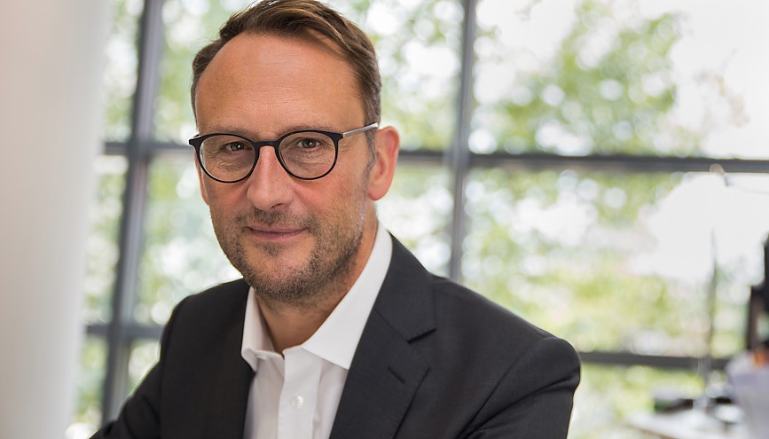 Dr. Tobias Schmid - Direktor der Landesanstalt für Medien NRW Dr. Tobias Schmid - Direktor der Landesanstalt für Medien NRW