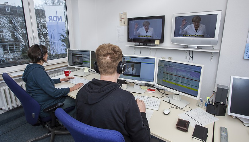 Live-Untertitelung der Sendung NDR//aktuell - jetzt werden barrierefreie TV-Angebote in einem elektronischen Programmführer zusammengebracht Live-Untertitelung der Sendung NDR//aktuell - jetzt werden barrierefreie TV-Angebote in einem elektronischen Programmführer zusammengebracht