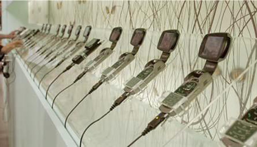 DMB-Handys am Stand von Samsung