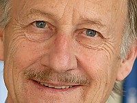 Prof. Dr. Konrad Kleinknecht, Institut für Physik an der Universität Mainz Prof. Dr. Konrad Kleinknecht, Institut für Physik an der Universität Mainz