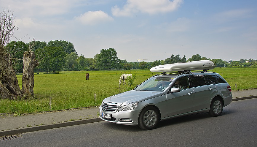 Die Tester der Fachzeitschrift connect unterwegs mit Messtechnik auf dem Dach