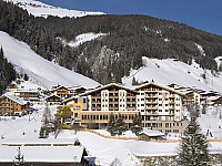 Der Almhof im Zillertal bietet schneesicheres Wintervergn&uuml;gen f&uuml;r Familien