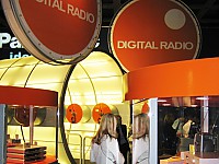 Messestand der Initiative Marketing Digital Radio auf der IFA 2003