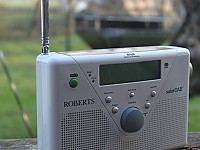 Das Roberts Radio solarDAB ist das erste solarbetriebene DAB+ Digitalradio weltweit Das Roberts Radio solarDAB ist das erste solarbetriebene DAB+ Digitalradio weltweit