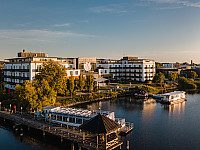Das Resort Mark Brandenburg liegt direkt am Ruppiner See in Neuruppin
