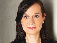 PD Dr. Ariane Berger - Digitalisierungsexpertin beim Deutschen Landkreistag PD Dr. Ariane Berger - Digitalisierungsexpertin beim Deutschen Landkreistag