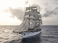 Hier ist Segeln keine Show, sondern echte Handarbeit