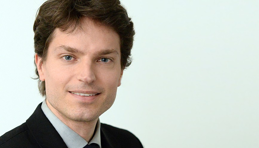 Prof. Dr. Enzo Weber - Forschungsbereichsleiter Prognosen und gesamtwirtschaftliche Analysen, Institut für Arbeitsmarkt- und Berufsforschung (IAB) Prof. Dr. Enzo Weber - Forschungsbereichsleiter Prognosen und gesamtwirtschaftliche Analysen, Institut für Arbeitsmarkt- und Berufsforschung (IAB)