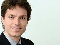 Prof. Dr. Enzo Weber - Forschungsbereichsleiter Prognosen und gesamtwirtschaftliche Analysen, Institut f&uuml;r Arbeitsmarkt- und Berufsforschung (IAB) 