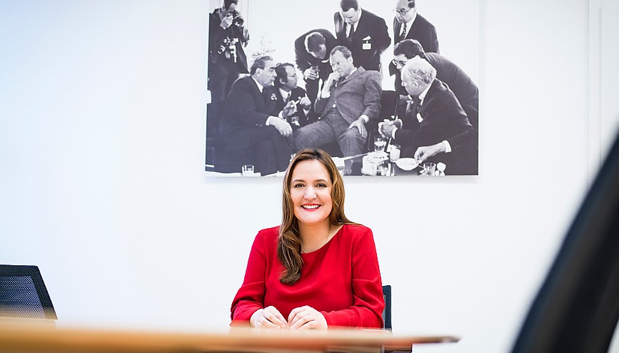 Dr. Manja Schüle - Ministerin für Wissenschaft, Forschung und Kultur des Landes Brandenburg Dr. Manja Schüle - Ministerin für Wissenschaft, Forschung und Kultur des Landes Brandenburg