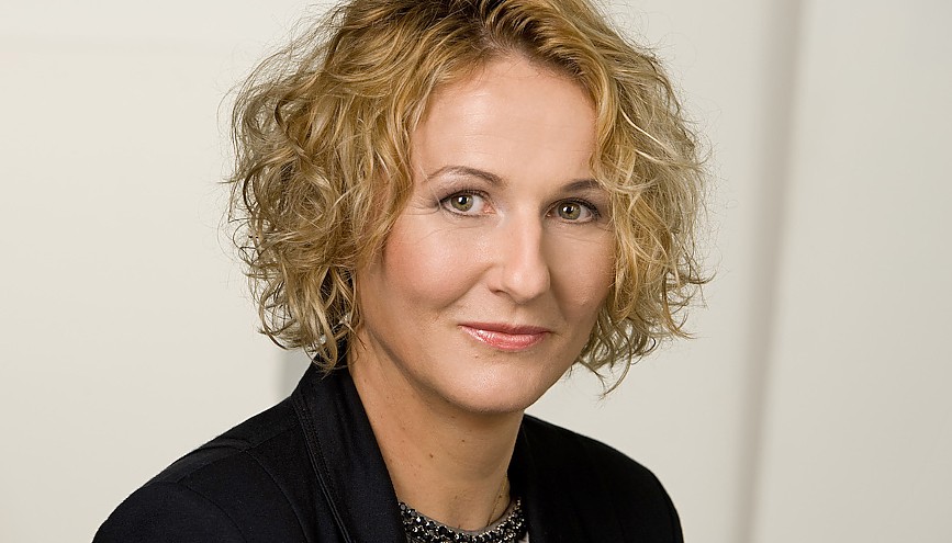 Prof. Dr. Sabine Theresia Köszegi - Ratsvorsitzende, Österreichischer Rat für Robotik und Künstliche Intelligenz Prof. Dr. Sabine Theresia Köszegi - Ratsvorsitzende, Österreichischer Rat für Robotik und Künstliche Intelligenz