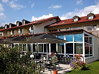 Das Sonnenhotel liegt am ruhigen Ortsrand des idyllischen Kurortes Bodenmais im Bayerischen Wald Das Sonnenhotel liegt am ruhigen Ortsrand des idyllischen Kurortes Bodenmais im Bayerischen Wald