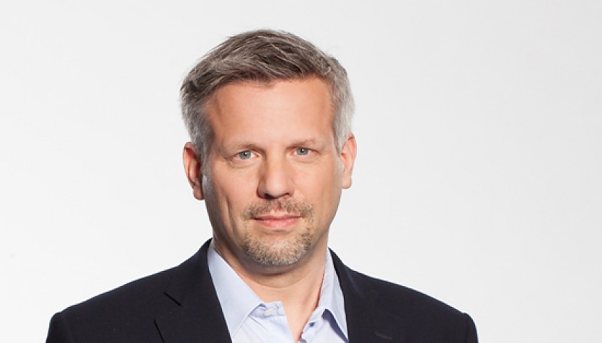 Lutz Reulecke, Senior Vice President, Regulatory, Public Policy & Youth Protection bei Sky Deutschland Lutz Reulecke, Senior Vice President, Regulatory, Public Policy & Youth Protection bei Sky Deutschland