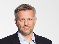 Lutz Reulecke, Senior Vice President, Regulatory, Public Policy & Youth Protection bei Sky Deutschland Lutz Reulecke, Senior Vice President, Regulatory, Public Policy & Youth Protection bei Sky Deutschland