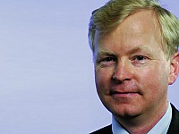 Prof. Dr. Jörg Schwenk, Lehr­stuhl Netz- und Da­ten­si­cher­heit Ruhr-Universität Bochum