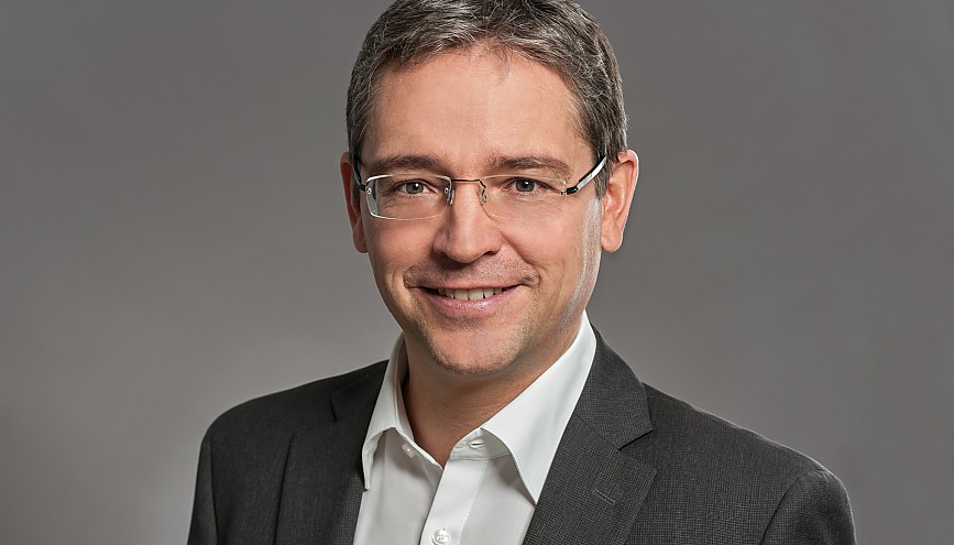 Dr. Roger Baumann, Geschäftsführer Sonova Deutschland GmbH, Geschäftsbereich Phonak Dr. Roger Baumann, Geschäftsführer Sonova Deutschland GmbH, Geschäftsbereich Phonak