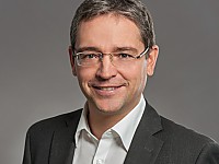 Dr. Roger Baumann, Geschäftsführer Sonova Deutschland GmbH, Geschäftsbereich Phonak Dr. Roger Baumann, Geschäftsführer Sonova Deutschland GmbH, Geschäftsbereich Phonak