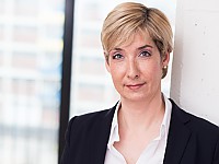 Cornelia Holsten, Direktorin der Bremischen Landesmedienanstalt (bre(ma und Vorsitzende der Direktorenkonferenz der Landesmedienanstalten (DLM) Cornelia Holsten, Direktorin der Bremischen Landesmedienanstalt (bre(ma und Vorsitzende der Direktorenkonferenz der Landesmedienanstalten (DLM)