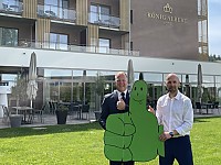 "Wir werden grüner" - so das Ziel von HKA-Direktor Marc Cantauw (li.) und Michael Börner (re.).