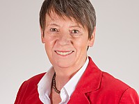 Dr. Barbara Hendricks, Bundesministerin für Umwelt, Naturschutz, Bau und Reaktorsicherheit Dr. Barbara Hendricks, Bundesministerin für Umwelt, Naturschutz, Bau und Reaktorsicherheit