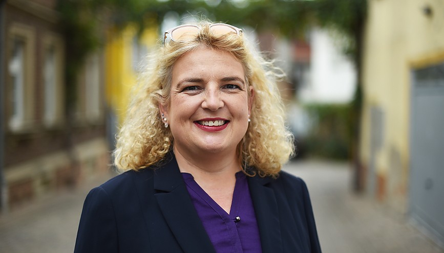 Anke Budde - Vorstandsmitglied und Geschäftsstellenleiterin Allianz der selbständiger Reiseunternehmen (asr) Anke Budde - Vorstandsmitglied und Geschäftsstellenleiterin Allianz der selbständiger Reiseunternehmen (asr)