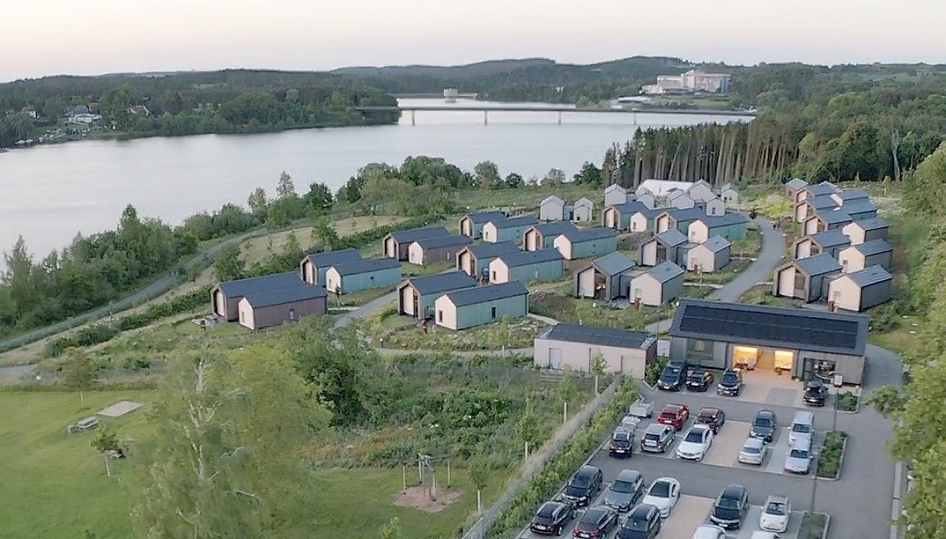 Die MANOAH-Häuser liegen direkt am Zeulenroader Meer Die MANOAH-Häuser liegen direkt am Zeulenroader Meer