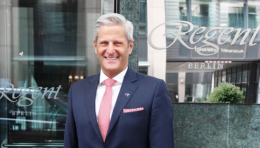 Claus Geißelmann - Direktor, Regent Berlin Claus Geißelmann - Direktor, Regent Berlin