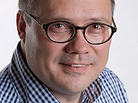 Michael Schramek, Geschäftsführender Gesellschafter EcoLibro GmbH und Vorsitzender des Netzwerk intelligente Mobilität e.V. Michael Schramek, Geschäftsführender Gesellschafter EcoLibro GmbH und Vorsitzender des Netzwerk intelligente Mobilität e.V.