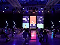 Hybride Tagungen mit flexiblen Studiolösungen und Studiotechnik - IAA Concept Release 