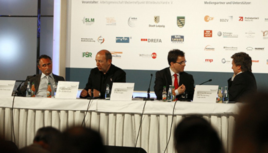 In unterschiedliche Richtungen argumentierten Dr. A. Jereczinsky, M. Kloiber, Dr. B. Sörries und Dr. U. Hornauer