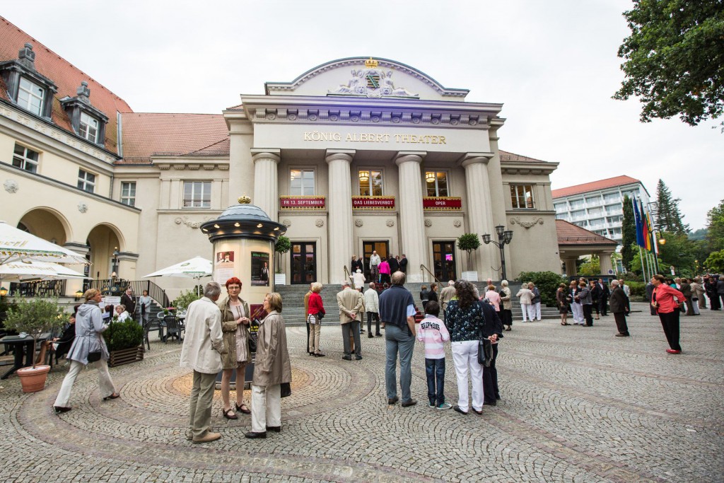 Theaterplatz am König Albert Theater