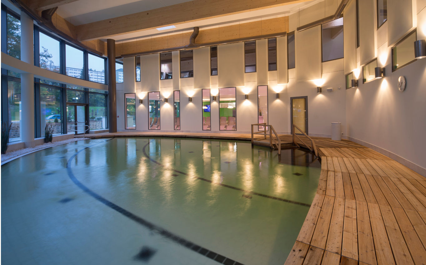 Direkt mit Bademangelgang verbunden - die Soletherme Bad Elster