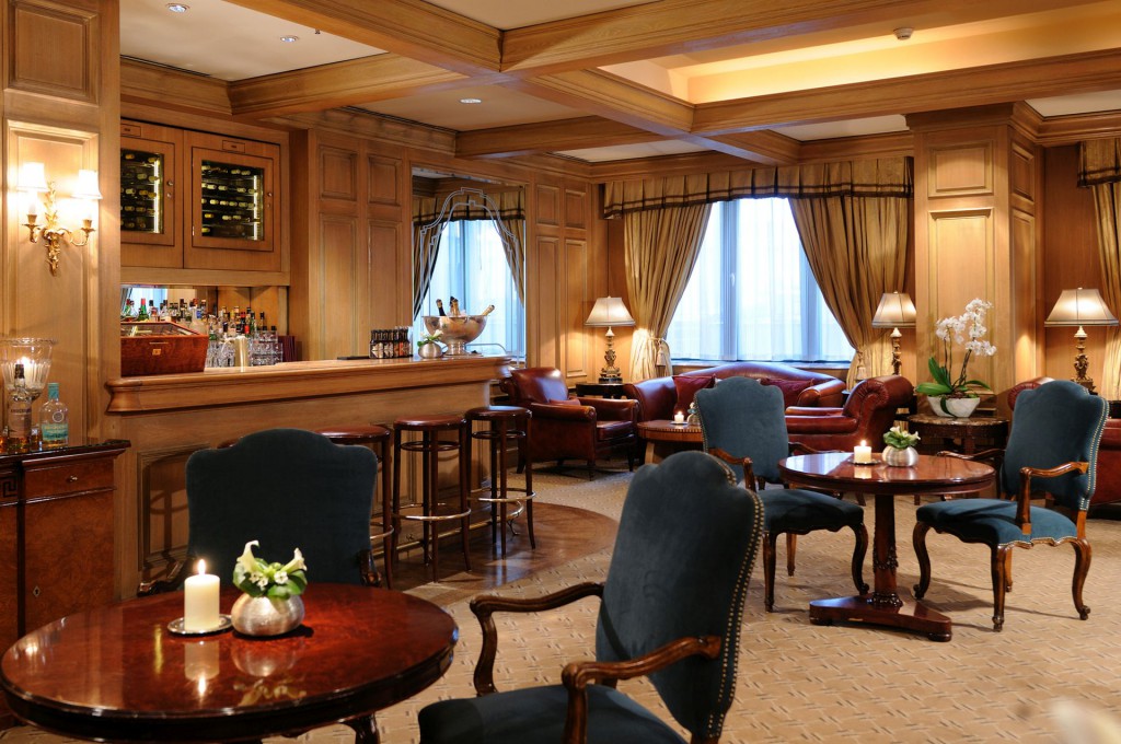 Regent Bar in klassischer Eleganz und wunderbarem Charme