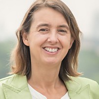  Sabine Haas