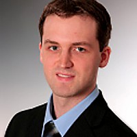 Dr. Nils Gageik