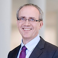 Dr.  Joachim Schmalzl