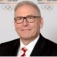 Dr. Michael Vesper