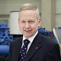  Lutz  Goebel