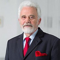 Dr. Willi Steul