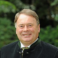  Helmut Brunner