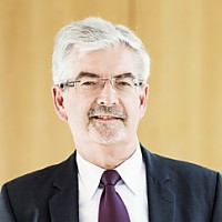 Dr.  Heinz Fischer-Heidlberger